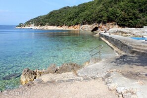 Room - Apartments Boto - 20m From the sea (Cres)