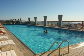 Appartamento, 1 camera da letto, terrazzo | Piscina | Piscina all'aperto