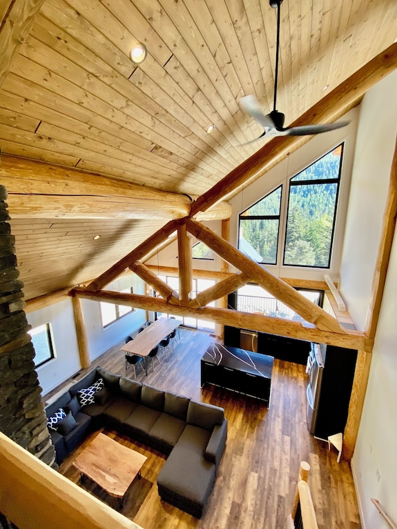 Timberwolf B Cabin At Sasquatch Mountain *Hot Tub* Games Room* - British Columbia
