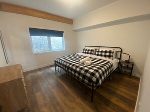 4 bedrooms, travel cot, free WiFi, bed sheets