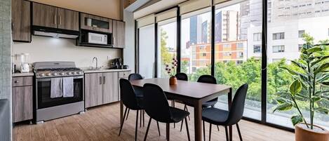 Fridge, microwave, oven, stovetop