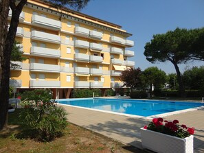 Apartment, 1 Schlafzimmer, Balkon | Pool | Außenpool