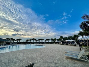 4 bedrooms - Family Superior 4BD House Near Disney Parks (Haines City)