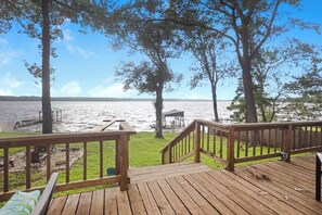 Property grounds - Welcome to Catfish Cabin! (Henderson)