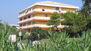 Unclassified image, 2 of 20, button - Cozy Flat Next to the Beach-beahost (San Michele al Tagliamento)