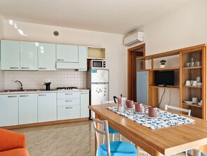 Apartment, 1 Schlafzimmer, Balkon, Stadtblick | Innenbereich