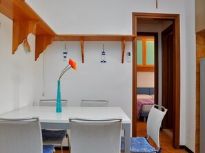 Lägenhet - 2 sovrum - balkong - utsikt mot staden | Interiör