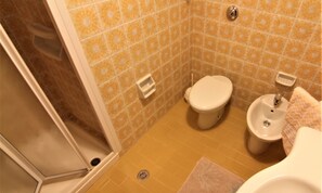 Apartemen, 2 kamar tidur, balkon, pemandangan kota | Kamar mandi