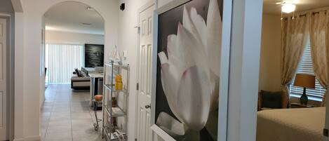 4 habitaciones, escritorio, tabla de planchar con plancha y wifi gratis