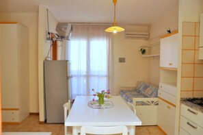 Living area - "beautiful Studio Apartment in a Seafront Building" (San Michele al Tagliamento)