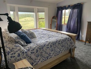 3 Schlafzimmer, Schreibtisch, Bügeleisen/Bügelbrett, kostenloses WLAN