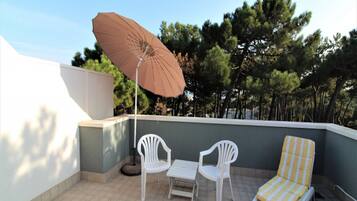 House, 3 Bedrooms, Balcony, Garden View | Exterior