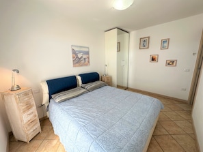 Apartamento, 2 quartos, sacada, vista para o jardim | 3 quartos