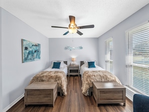 3 bedrooms, desk, iron/ironing board, travel crib