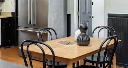 4 BDR Fresno Darling near Save Mart Center