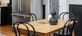 4 BDR Fresno Darling near Save Mart Center