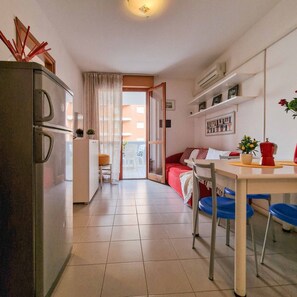 Appartamento, 1 camera da letto, balcone, vista oceano | Interni