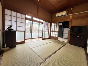 Japanese-style Villa | Desk, soundproofing, free WiFi - ELM On The Beach (Kitaibaraki)