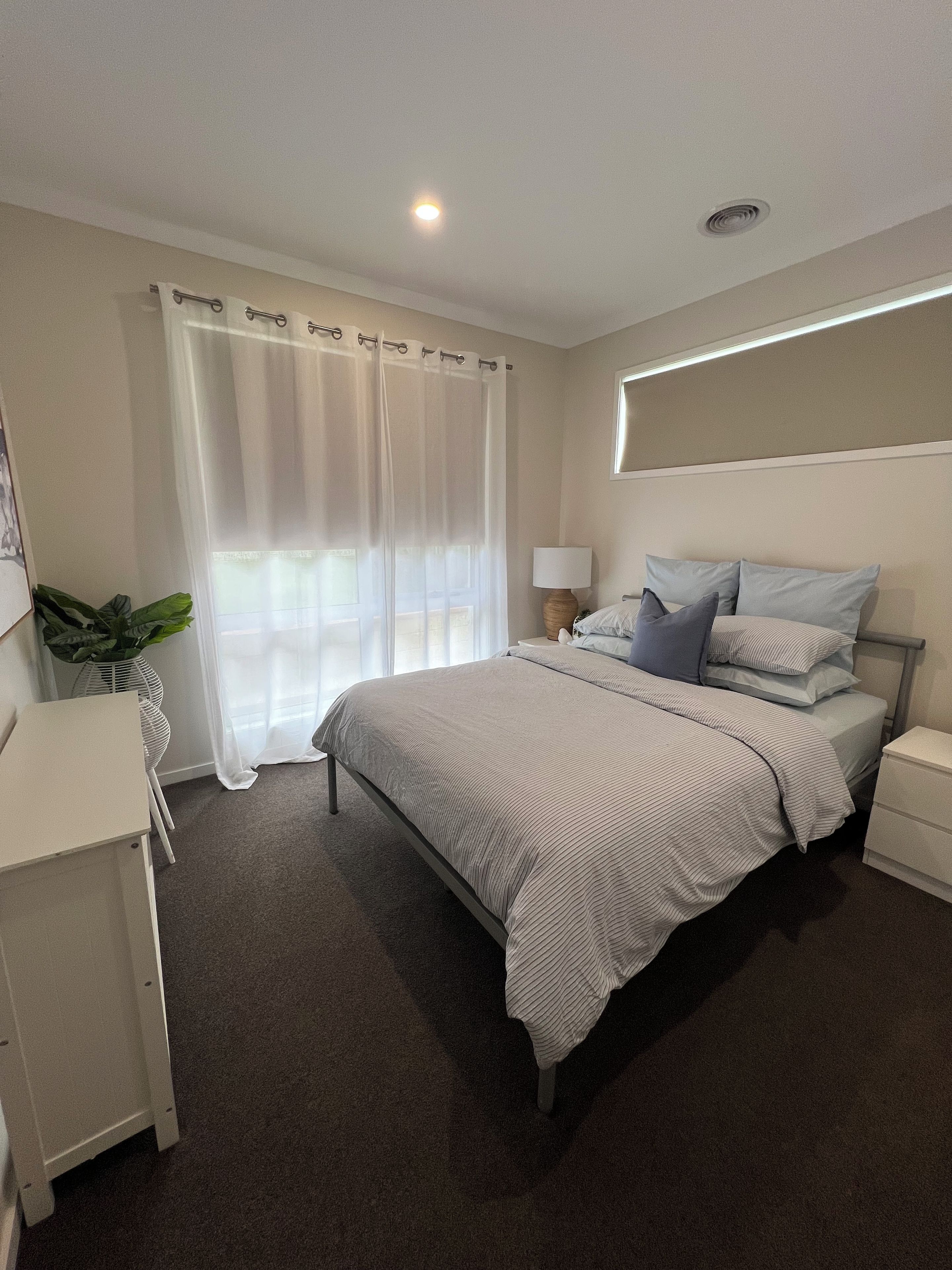 Bedroom 2 queen bed