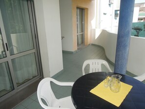 Balcony - Comfy Flat 200mt From the Beach-beahost (San Michele al Tagliamento)