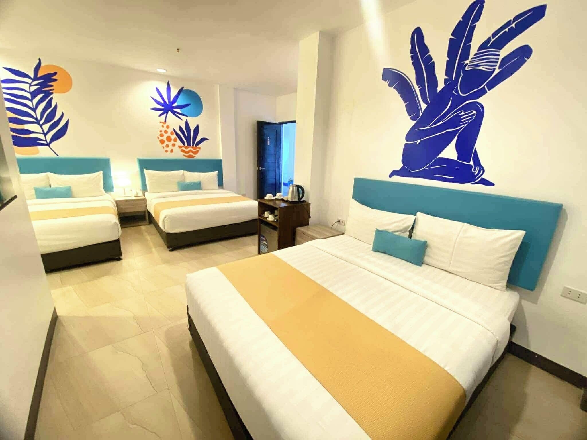 Family Room, Multiple Beds | Desk, free WiFi