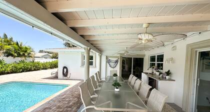 PALM BEACH GARDENS 5 BR/4BA HOME - PRIVATE POOL - HOT TUB