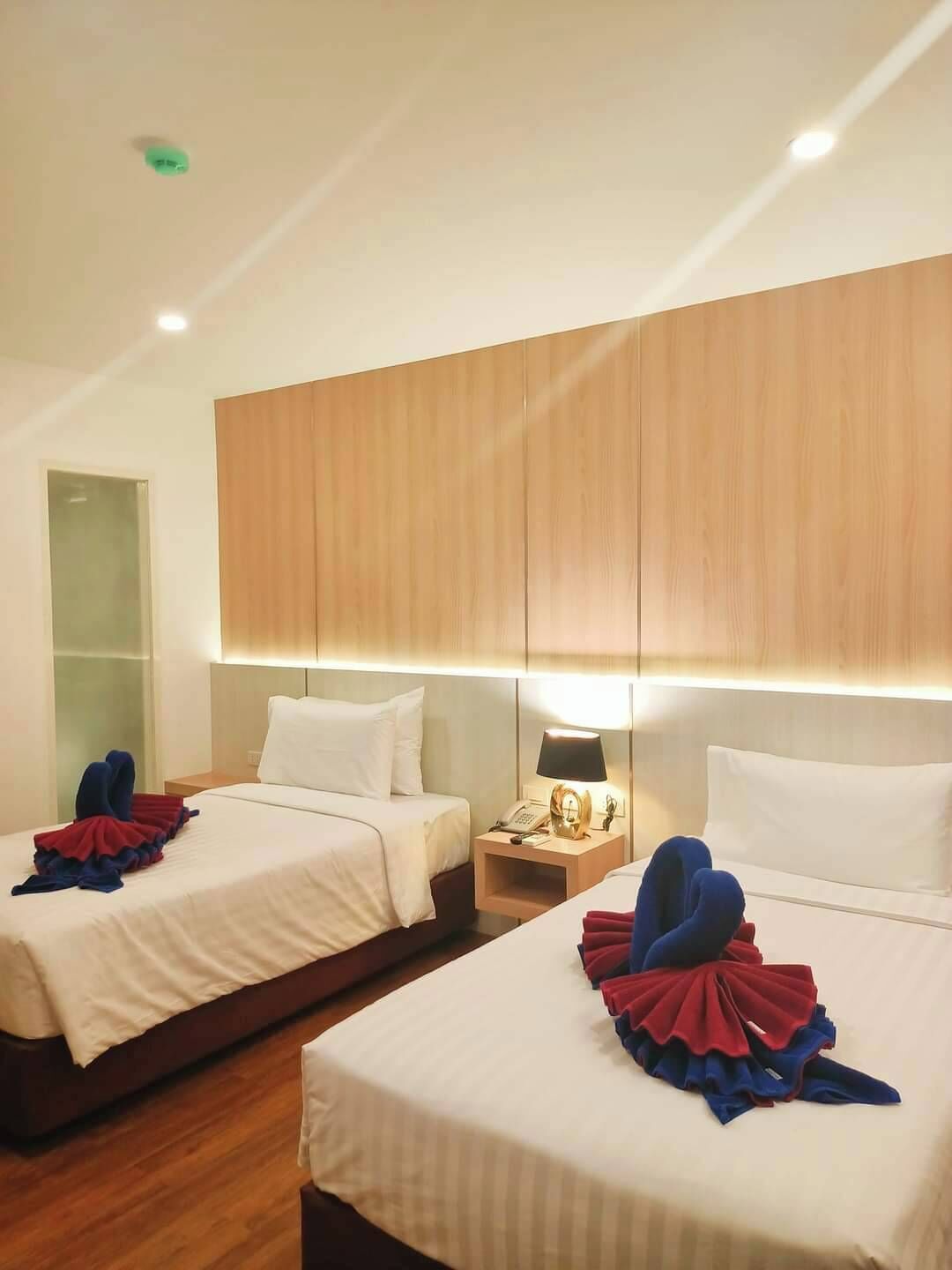 Deluxe Twin Room | Rollaway beds, free WiFi, bed sheets