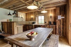 Kühlschrank, Ofen, Herdplatte, Geschirrspüler