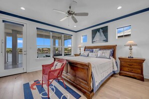 4 bedrooms, desk, iron/ironing board, WiFi - Blue Heron-Luxury Waterfront Pool Dock (Kingsland)