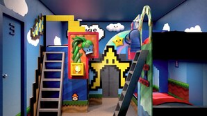Unclassified image, 5 of 18, button - Vor5623aa: 6 Bed, Dreamland, Theater (Orlando)