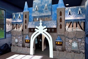 Exterior - Vor5457cd: 9 Bed, Volcano, Enchanted Castle, Theater (Orlando)