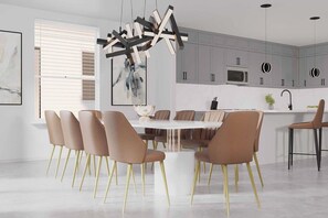 Exterior - Vor4869pp: 7 Bed, Rainforest, Enchanted Castle, Gaming Nook (Orlando)