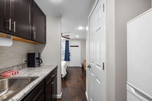 Downtown Kimmswick Studio~Renovated~Prime Location