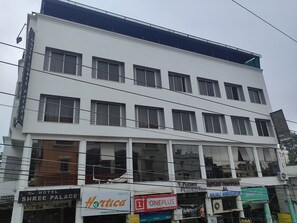Front of property - Hotel Shree Palace (Bhopal)