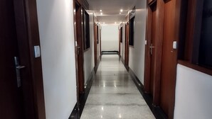 Unclassified image, 4 of 22, button - Hotel Shree Palace (Bhopal)