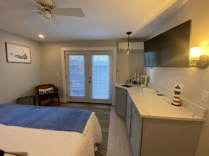 1 Schlafzimmer, Reisekinderbett, kostenloses WLAN, Bettwäsche