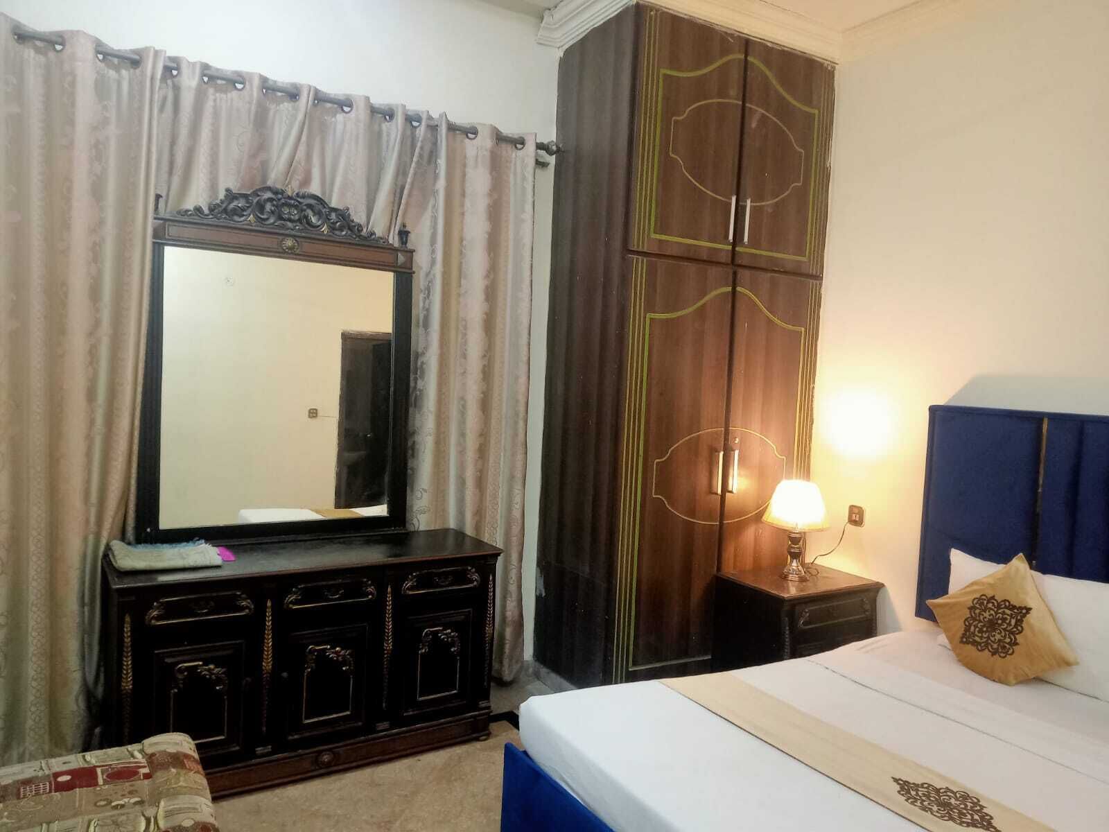 deluxe double room | free wifi