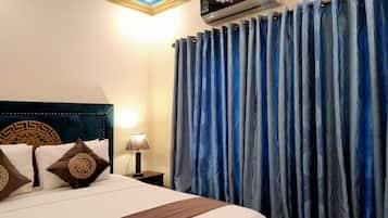 Deluxe Double Room | Free WiFi