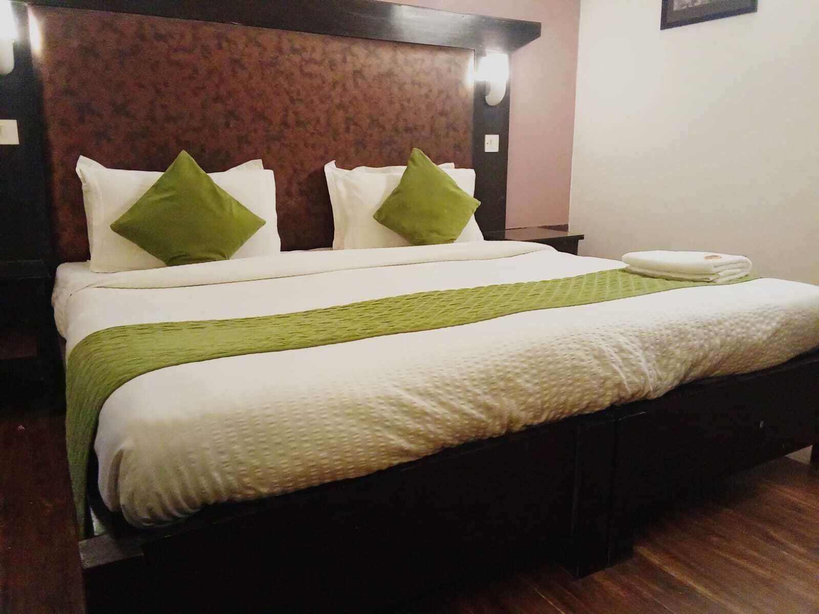 免费 WiFi、床单