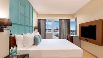 Presidential Suite | Premium bedding, in-room safe, desk, soundproofing