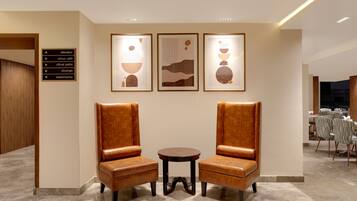 Sala de estar en el lobby