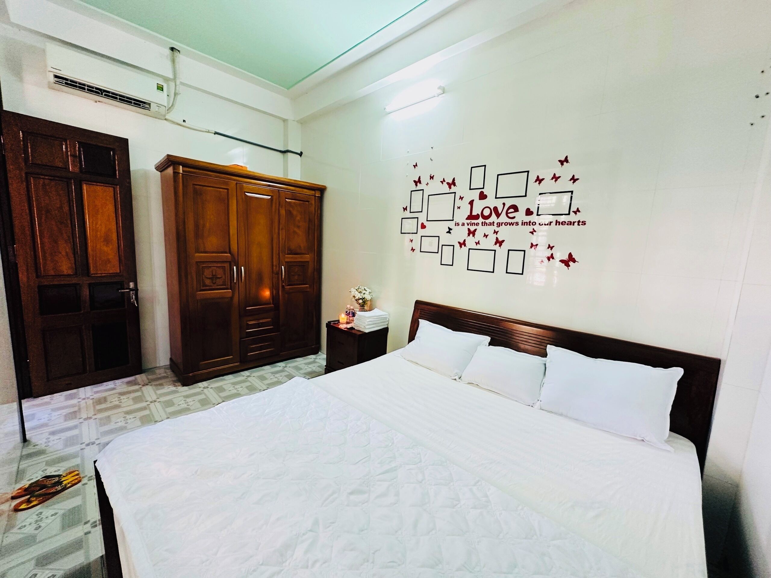 Dobbeltrom – city | Sengetøy av topp kvalitet, memory foam-senger og safe på rommet