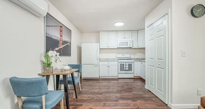 2730 W Bullard Back Studio · Totally New Awesome ★ North Fresno Back Studio