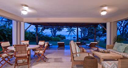 Comfortable 4 Bedroom Condo