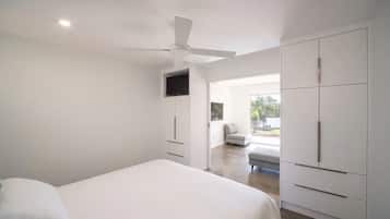 1 bedroom, iron/ironing board, free WiFi, bed sheets
