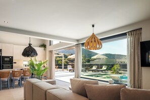 Smart TV, table tennis, stereo - Luxury Villa with Sea Views, Fire Pit & near beach (Rethymno)