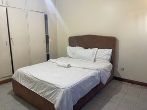 4 chambres, fer et planche à repasser, Wi-Fi, draps fournis