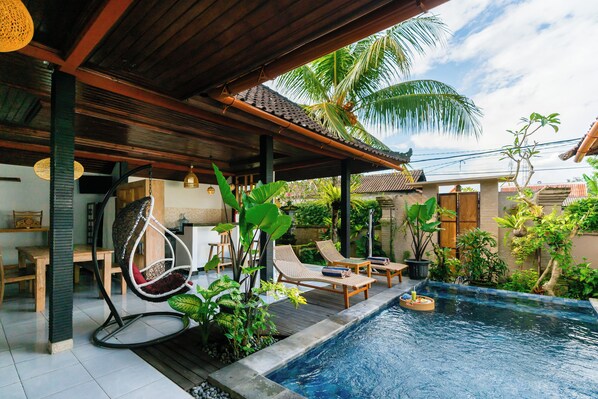 Family Triple Room | Living area - Gopala Villa North Ubud (Ubud)