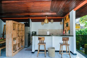 Private kitchen - Gopala Villa North Ubud (Ubud)