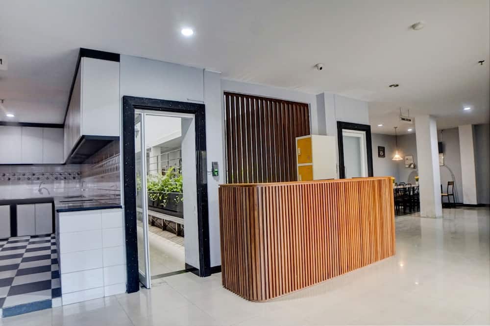 Hotel O Finest House Near Amplas Bus Terminal